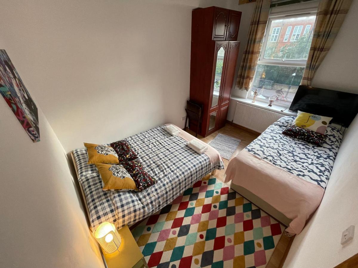 Spacious Family Flat 런던 외부 사진