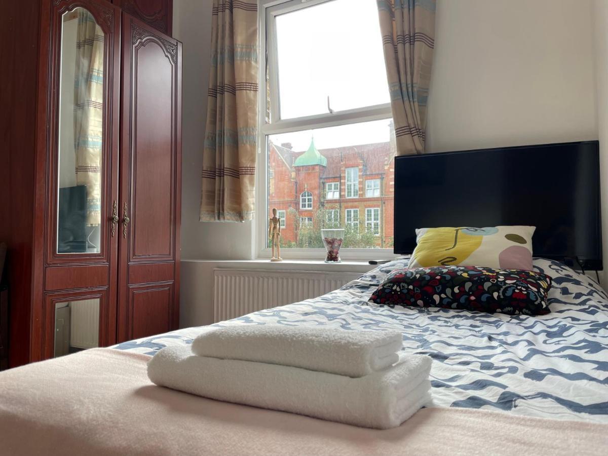 Spacious Family Flat 런던 외부 사진