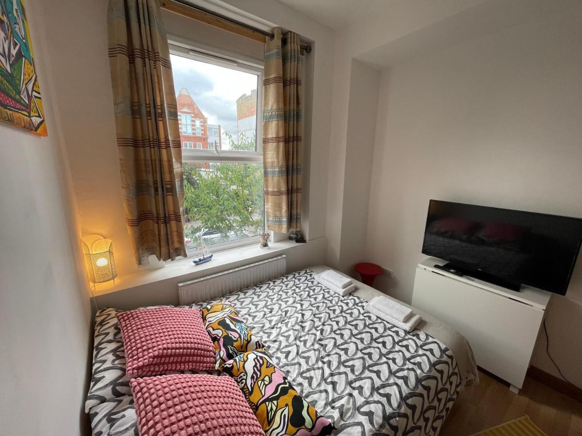 Spacious Family Flat 런던 외부 사진